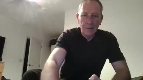 davyboi15 online show from May 21, 11:33 pm
