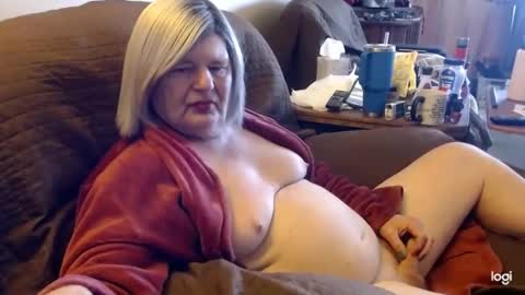 dawndoesall online show from February 9, 6:26 pm