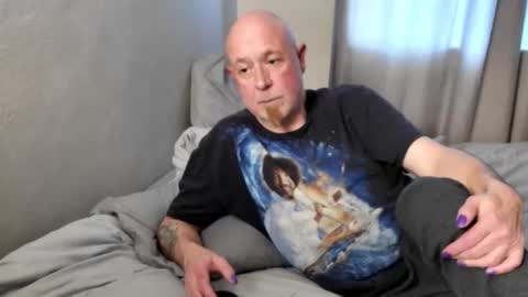 Daxtonkinks online show from October 12, 1:48 pm