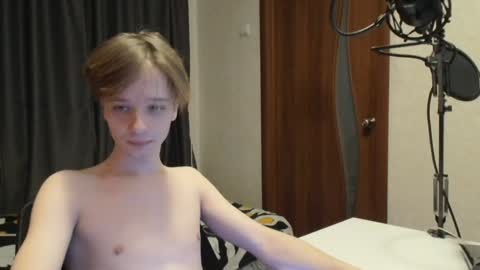 DayliLong online show from December 27, 9:43 pm