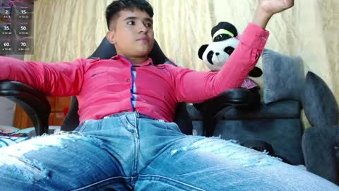 dayro_dduran online show from April 4, 8:05 pm