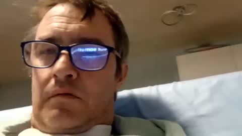 Snapshot of dazzill chatting on January 18, 6:43 pm Dazzill online show from January 18, 6:43 pm