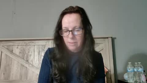 Dazzling Peach Goddess online show from March 8, 3:13 pm