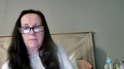 Dazzling Peach Goddess online show from March 9, 9:57 pm