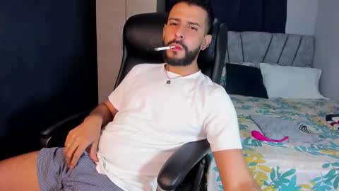 dcollins_ online show from October 25, 4:13 am