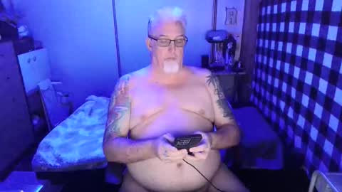 B online show from October 25, 4:02 am