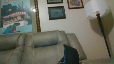 playing near open window online show from January 23, 7:32 am