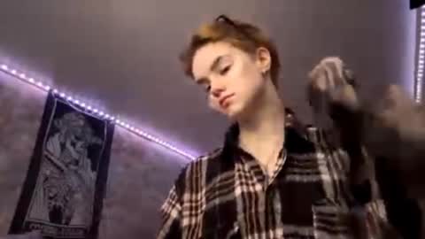 Sabrine online show from January 15, 1:42 pm