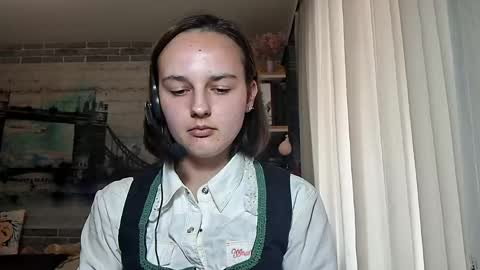 Maggie online show from April 25, 12:51 pm