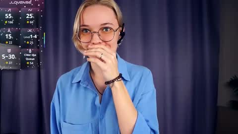 Charlie 18yo online show from October 26, 5:41 am