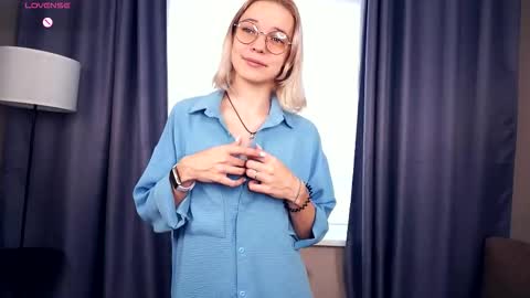 Charlie 18yo online show from October 11, 5:34 am