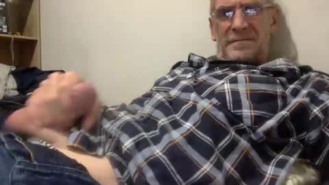 deanofflove221000 online show from March 30, 4:40 pm