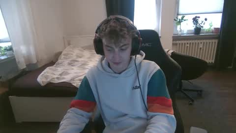 Dean online show from November 21, 3:32 pm