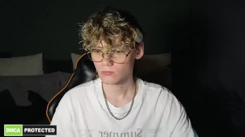 dear kirill online show from April 14, 11:52 pm