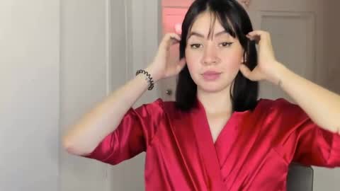 dearmilu28 online show from June 7, 12:16 am