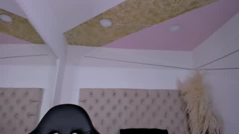 DeboraCooper online show from February 26, 12:47 am