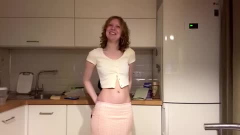 Hello My name is Sarah im new model here and little but shy. online show from January 6, 5:28 pm