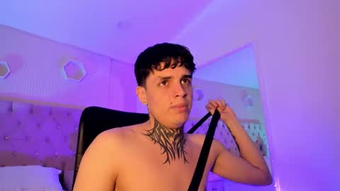 declan_fox online show from October 27, 7:30 am