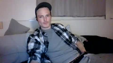 Dee4dayz online show from February 8, 5:00 am