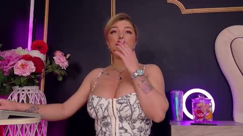 Deea online show from January 15, 8:06 pm