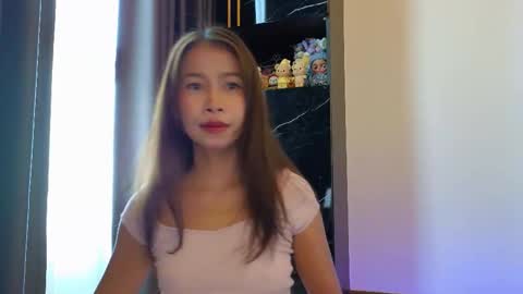 deedeedoll online show from September 11, 1:18 am