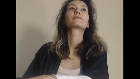 Snapshot of deelightfull chatting on February 4, 8:56 am Deelightfull online show from February 4, 8:56 am