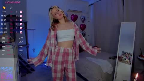 Kira online show from February 18, 6:26 pm