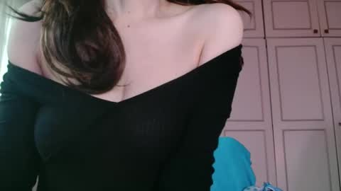 KamiDevi online show from February 19, 5:01 pm