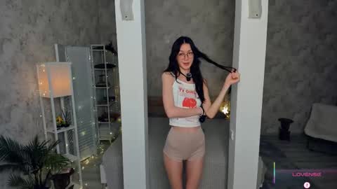 Amy online show from February 22, 8:55 pm