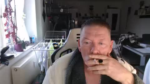 deinprinz2312 online show from March 17, 5:45 am