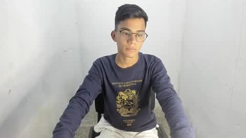 deivi_colins online show from October 11, 12:37 am