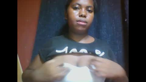 deliah712909 online show from February 10, 5:09 pm