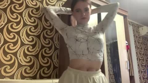 Kiki online show from April 18, 2:19 pm