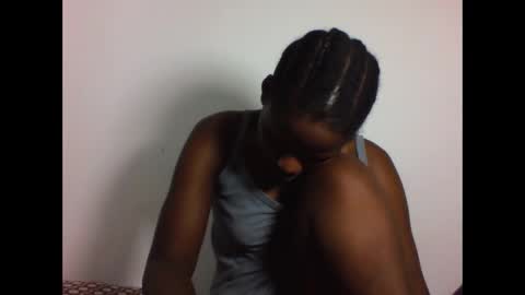 EVAH online show from March 23, 2:22 pm