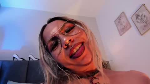 della online show from October 4, 9:01 pm