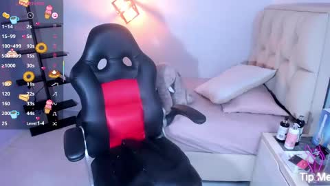 delilah_leone online show from September 25, 7:10 pm