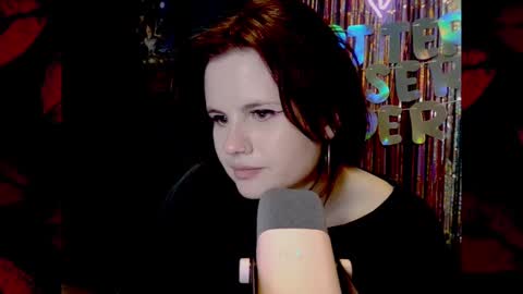 dellacrush_ online show from February 13, 8:45 pm