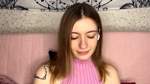 Sia online show from February 26, 12:41 pm