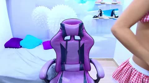 DEMI online show from October 10, 1:17 pm