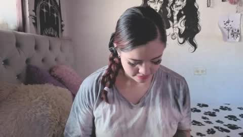 olviia online show from March 21, 7:18 pm