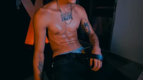 Snapshot of demonkush_ chatting on January 24, 2:28 am DemonKush online show from January 24, 2:28 am