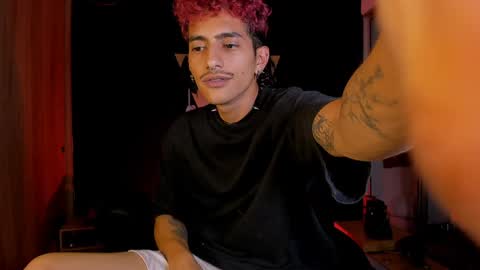 Snapshot of demonkush_ chatting on January 31, 5:09 am DemonKush online show from January 31, 5:09 am