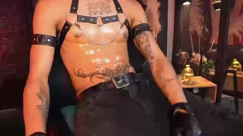 Snapshot of demonkush_ chatting on September 17, 4:32 pm DemonKush online show from September 17, 4:32 pm