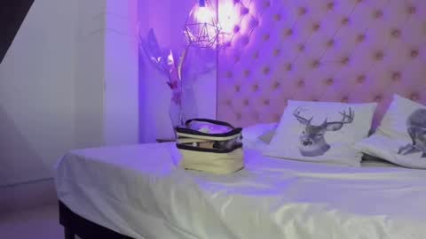 denisse_logan online show from December 14, 2:51 am