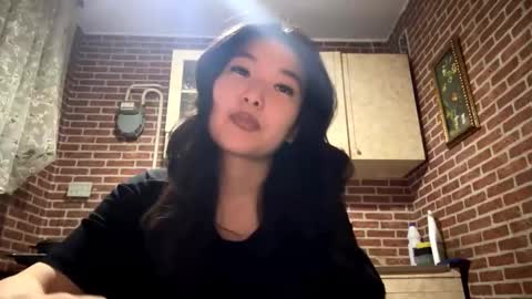 Emma online show from February 12, 2:31 pm