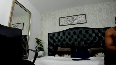 denzelrios online show from June 8, 1:39 am
