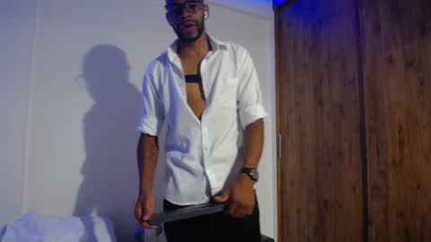 denzo online show from September 26, 4:53 am