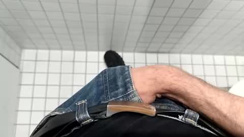 der_wanderer12 online show from October 27, 11:32 am