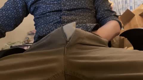 derdeutschespritzer117 online show from October 22, 8:17 am