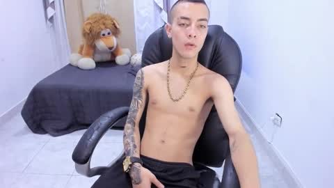 Dereck Boy online show from February 19, 3:49 am